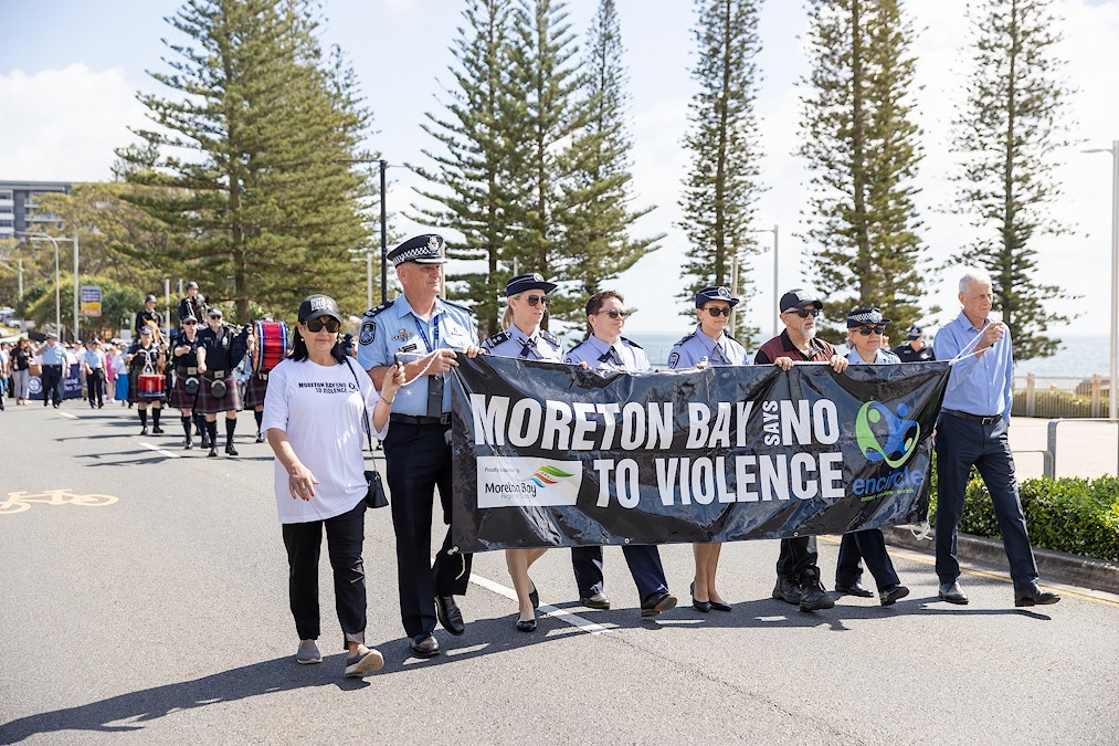 Hundreds march peacefully as a way of saying no to violence